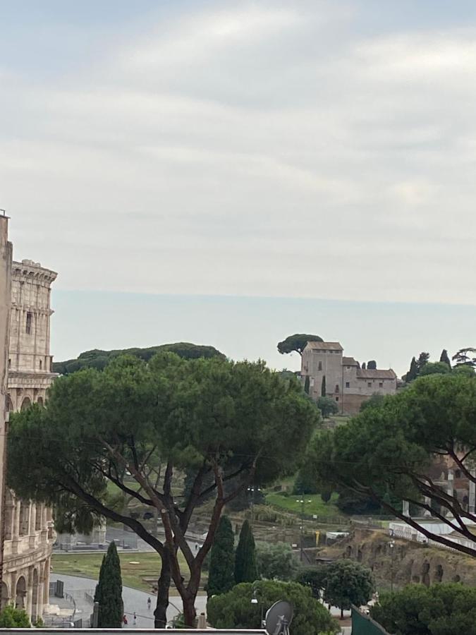 In Front Of Coliseum 5 Appartement Rome Buitenkant foto